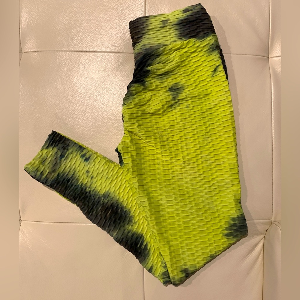 Booty lift tights day-large